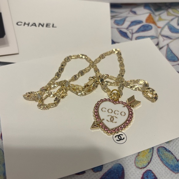 CHANEL Bundle - Picture 4 of 14